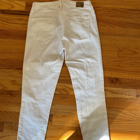 White Jeans! - Picture 2 of 2